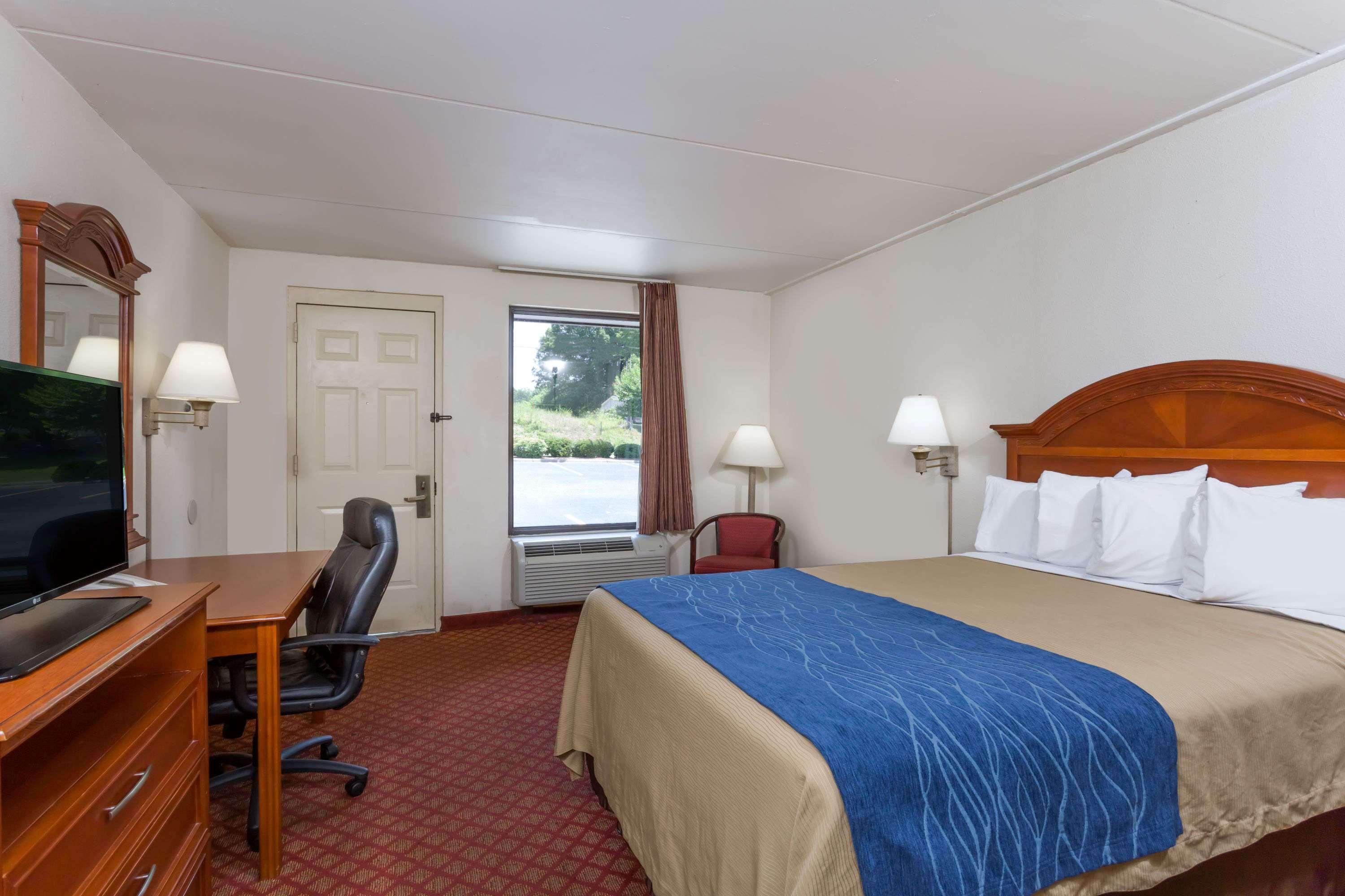 Days Inn By Wyndham Winston Salem North Eksteriør bilde