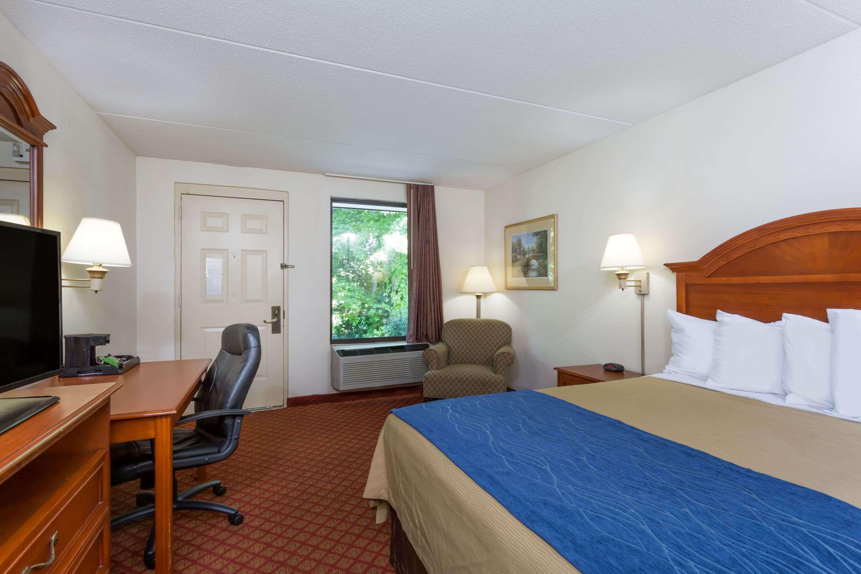 Days Inn By Wyndham Winston Salem North Eksteriør bilde